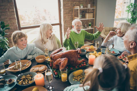Thanksgiving family dinner
