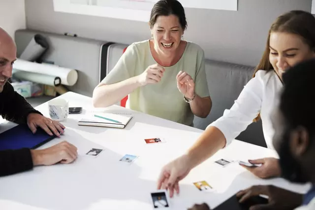 image of people doing teambuilding