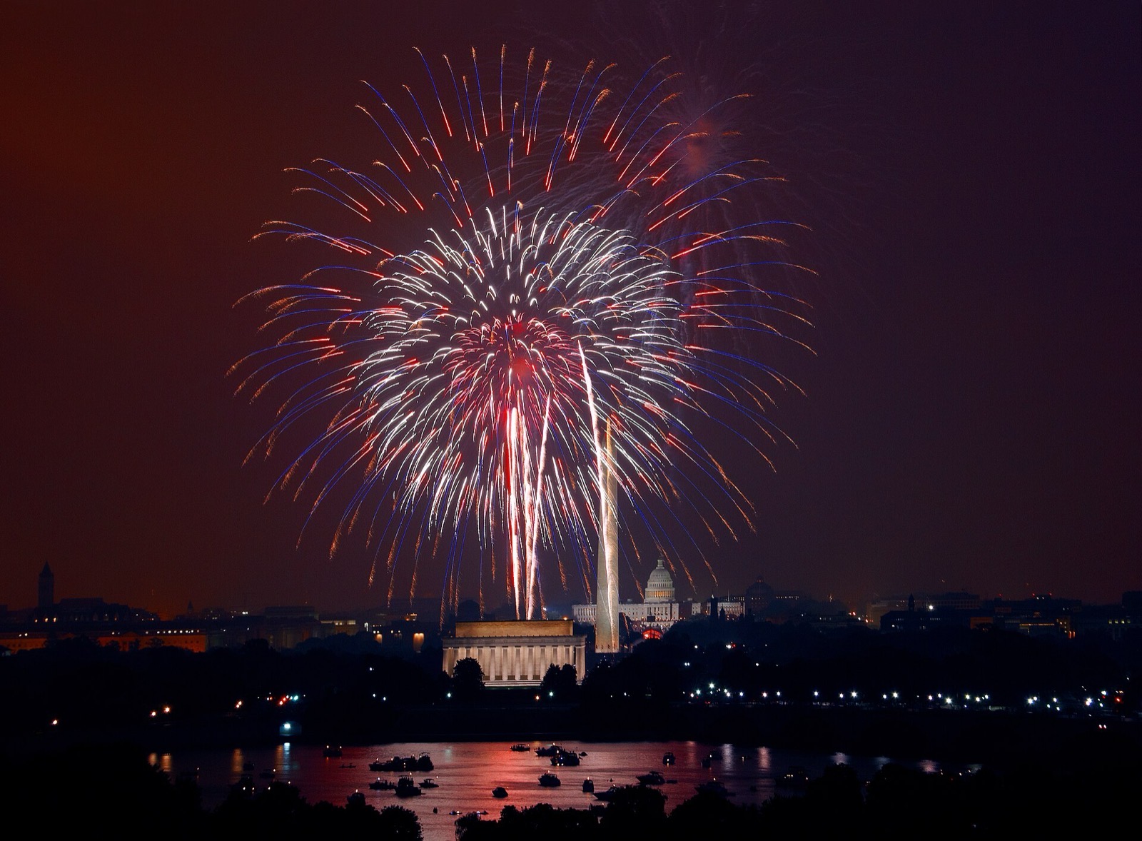 A Fourth of July scavenger hunt nobody has to download
