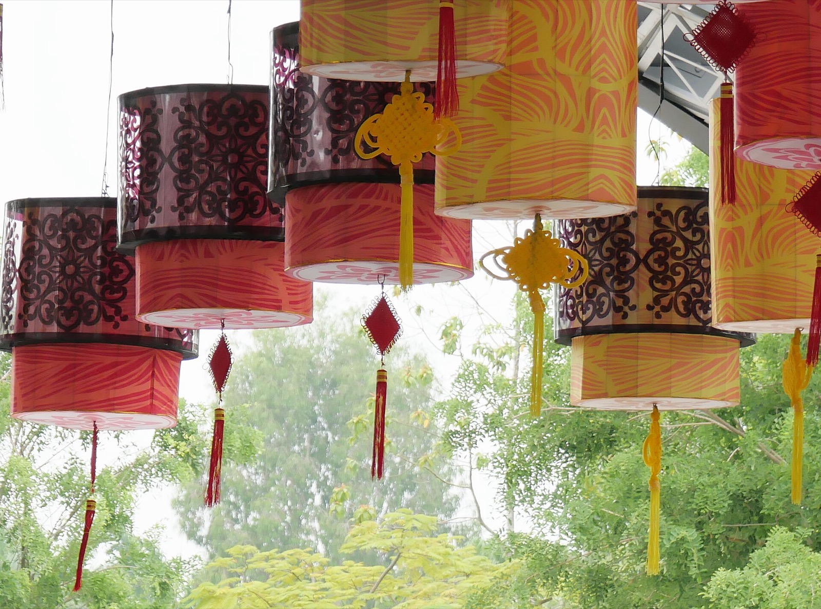 A Mid-Autumn lantern trail for offices and neighbourhoods
